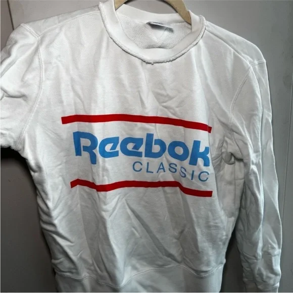 Reebok Classic White and Blue
Crewneck Sweater - Picture 4 of 5